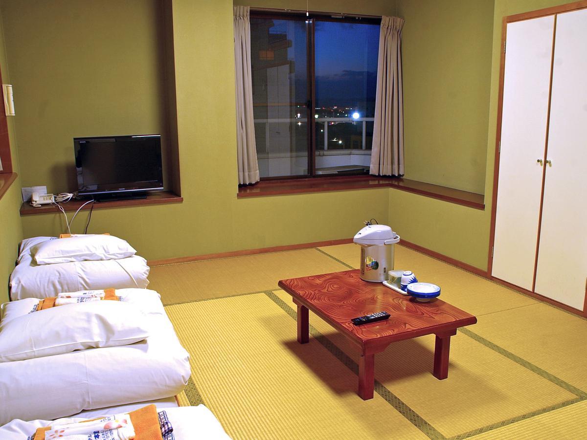 Business Hotel Sakigake Honkan Himeji Bagian luar foto